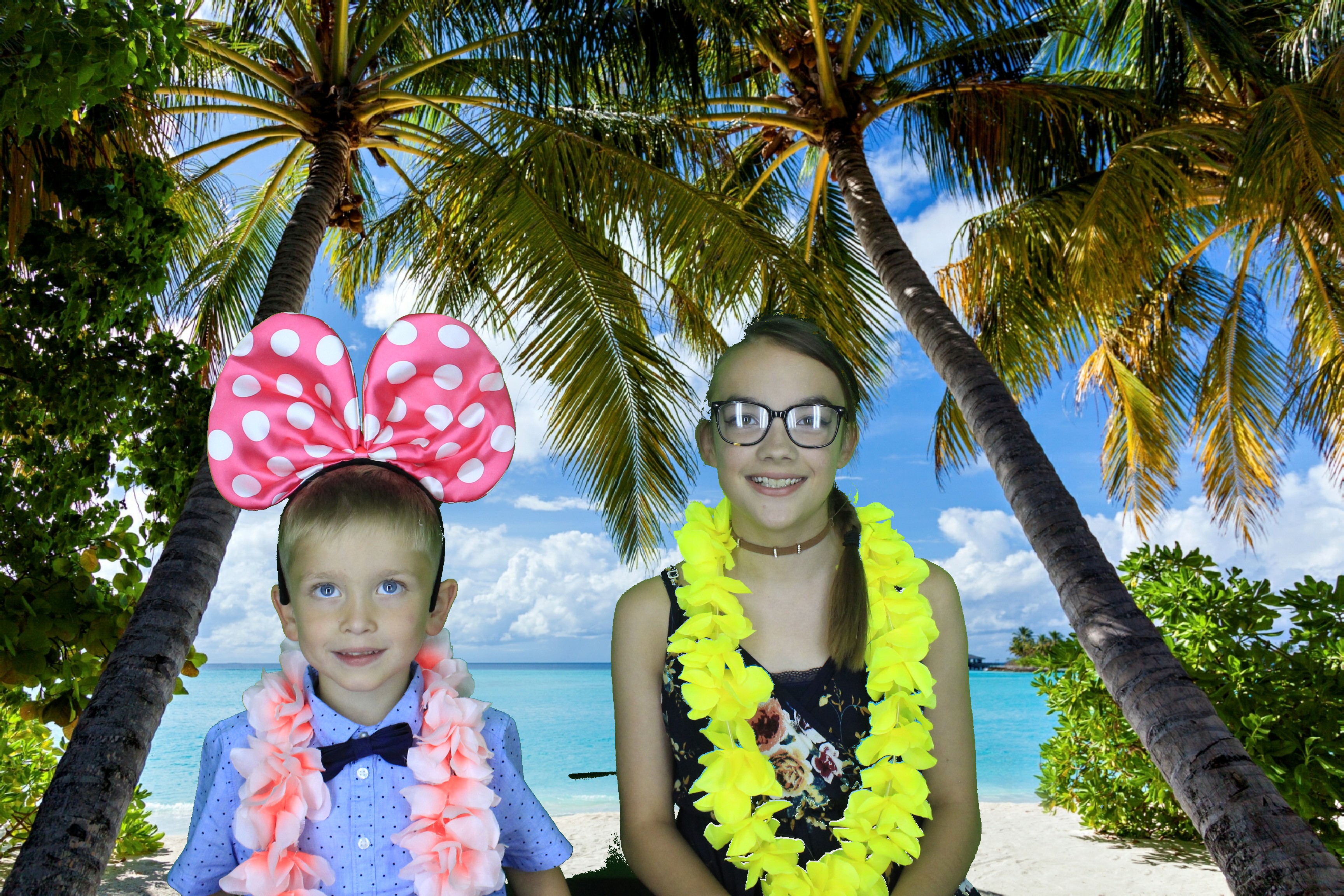 Lin's 60th Birthday | View more photos from the event at gallery.myphotoboothexperience.co.uk/u/MyPhotoBoothExperienceLtd/Lins-60th-Birthday